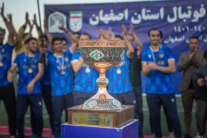 عکس| مراسم اختتامیه لیگ برتر بزرگسالان استان «جام نقش جهان»